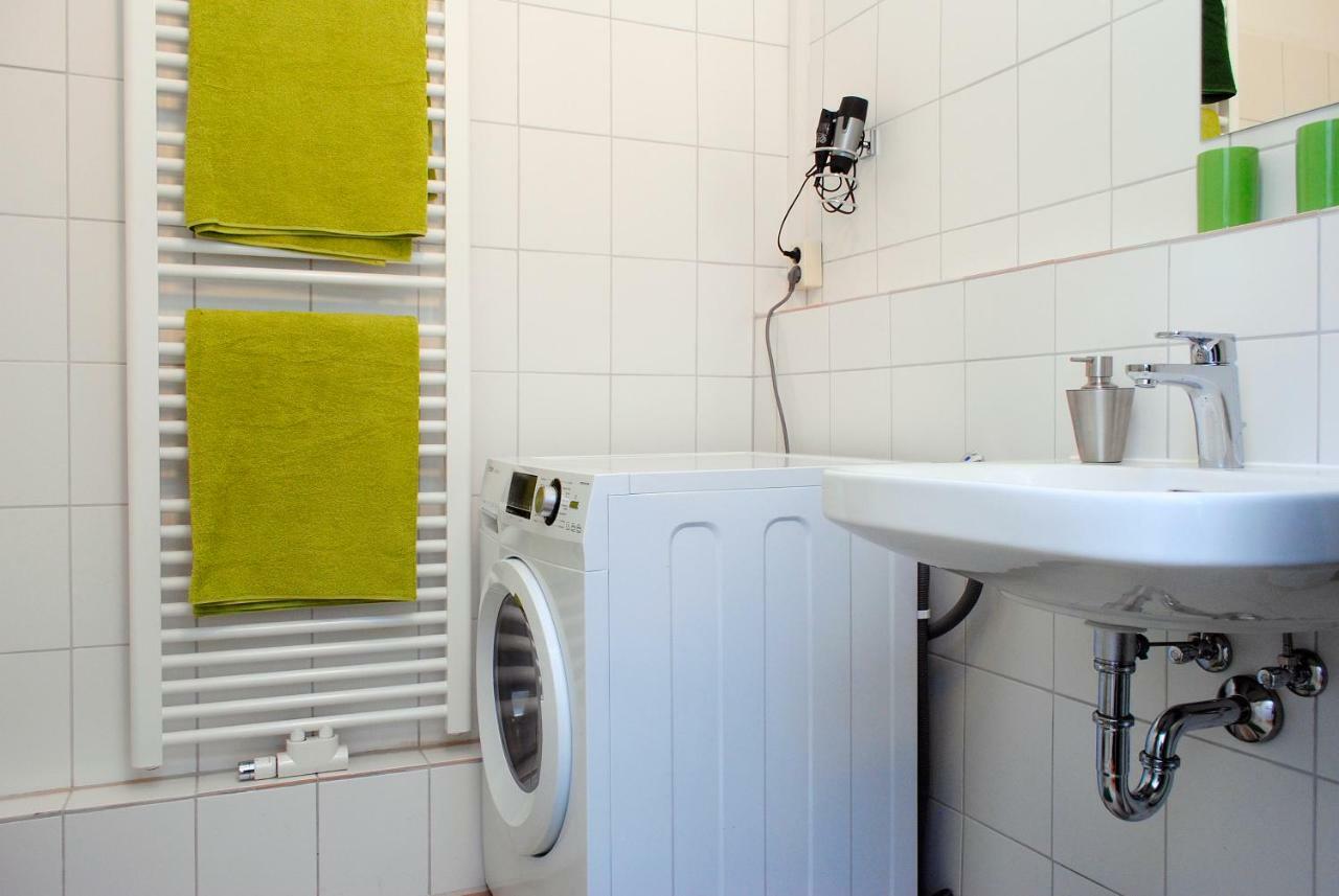 Appartement Ueber Dem Kino Toni Berlin Eksteriør billede