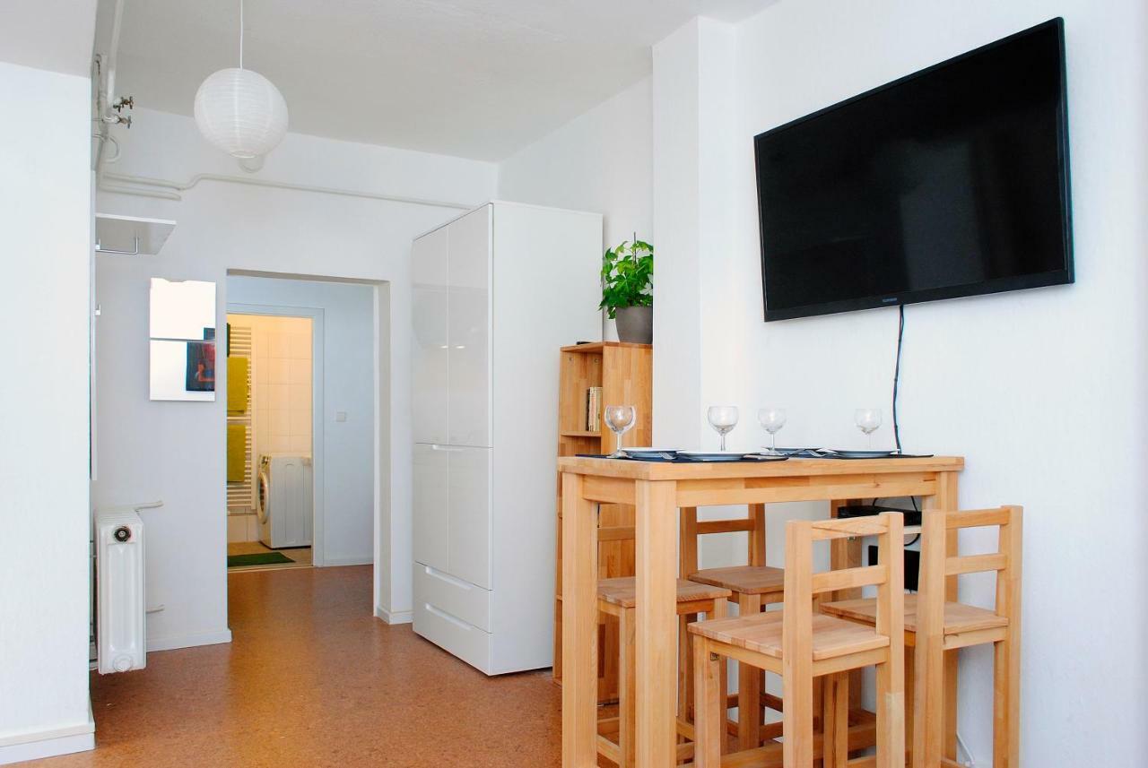 Appartement Ueber Dem Kino Toni Berlin Eksteriør billede